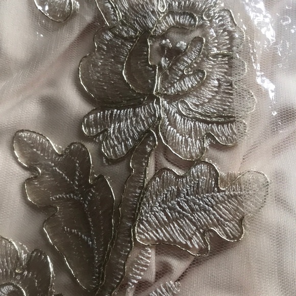 Gorgeous Gold Cream Champagne NYE Sexy Dress - Picture 8 of 8